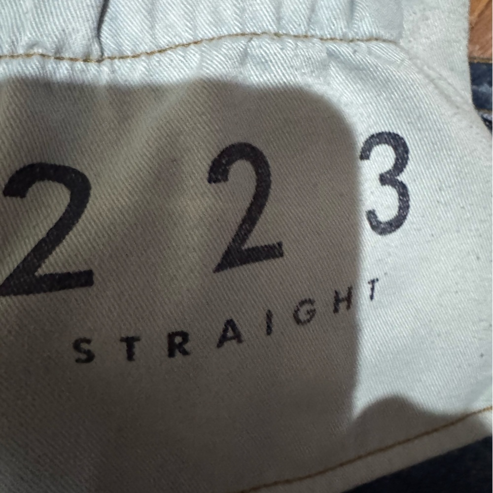 Lucky Brand Men's Dark Blue 223 straight Jeans - Picture 5 of 6